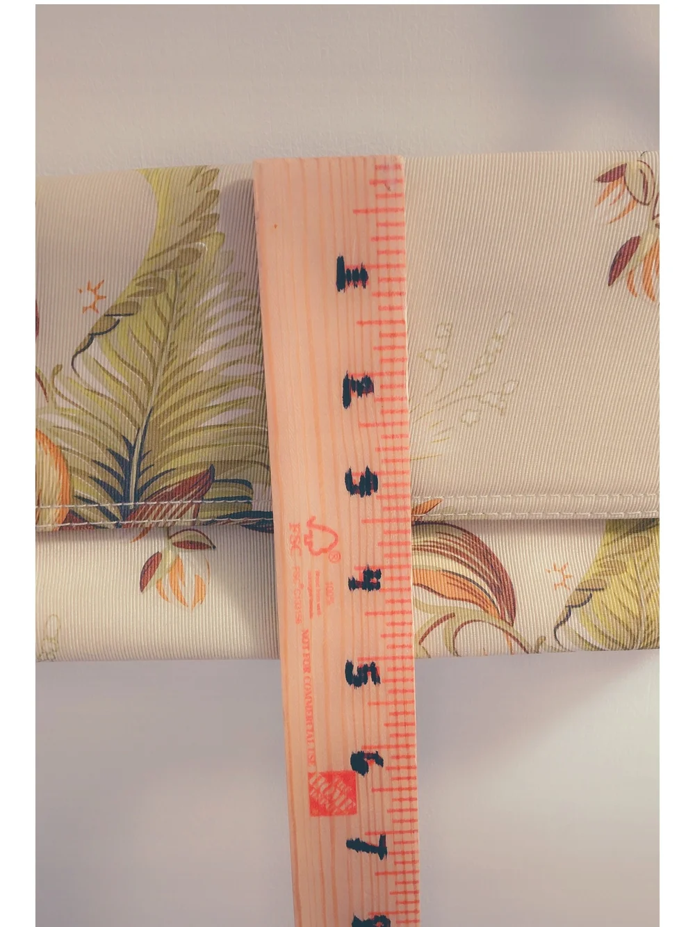 Sunny Hawaii Cream Floral Shoulder Bag Purse with Gold Hardware